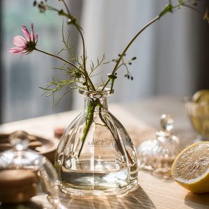 經典小型玻璃梅花瓶
